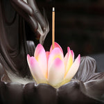 lotus posé sur fontaine à encens cascade